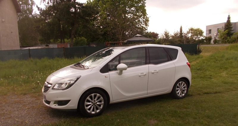 Opel Meriva cena 33500 przebieg: 115000, rok produkcji 2015 z Rydułtowy małe 79